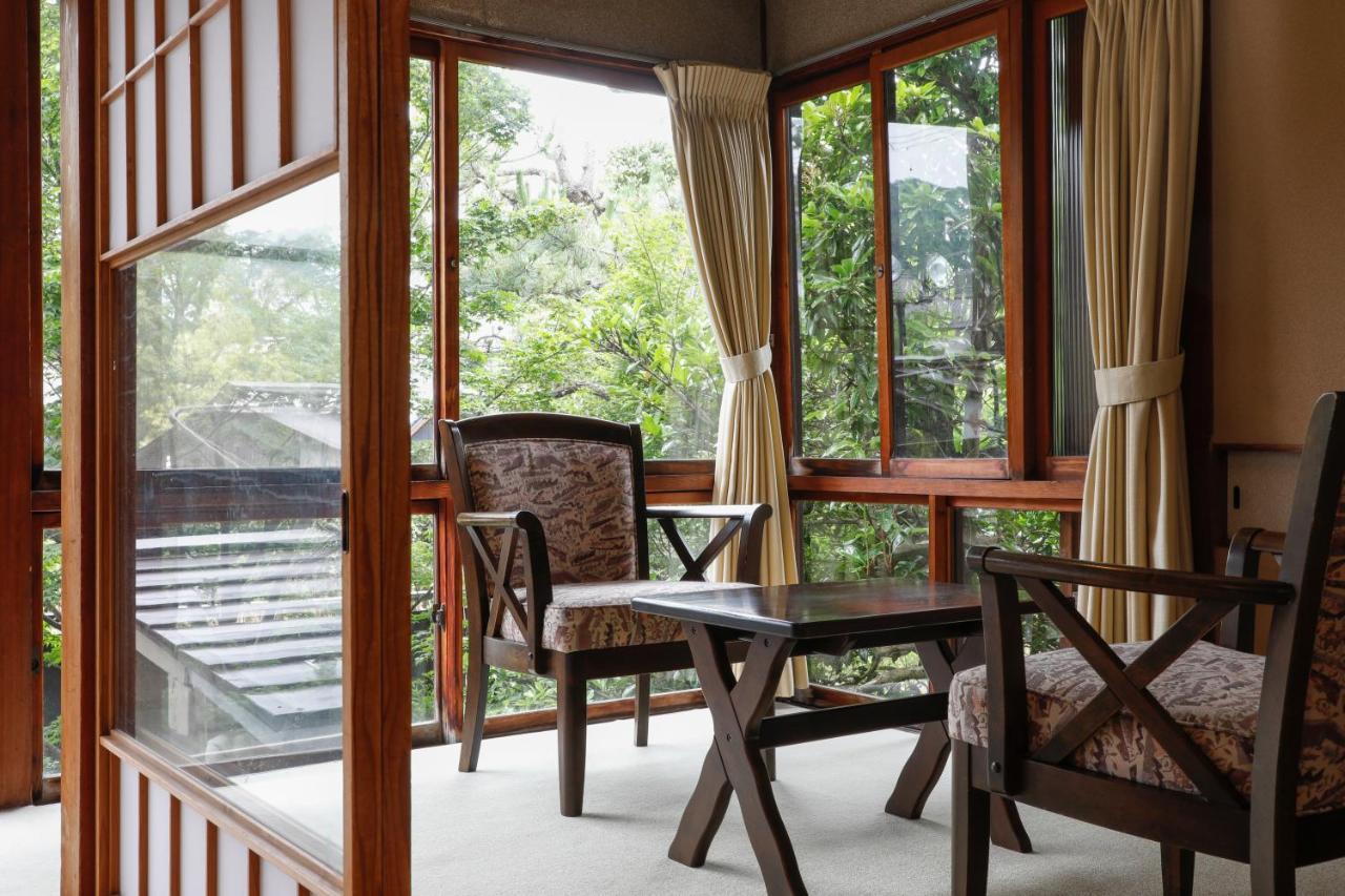 Japanese-Style Room