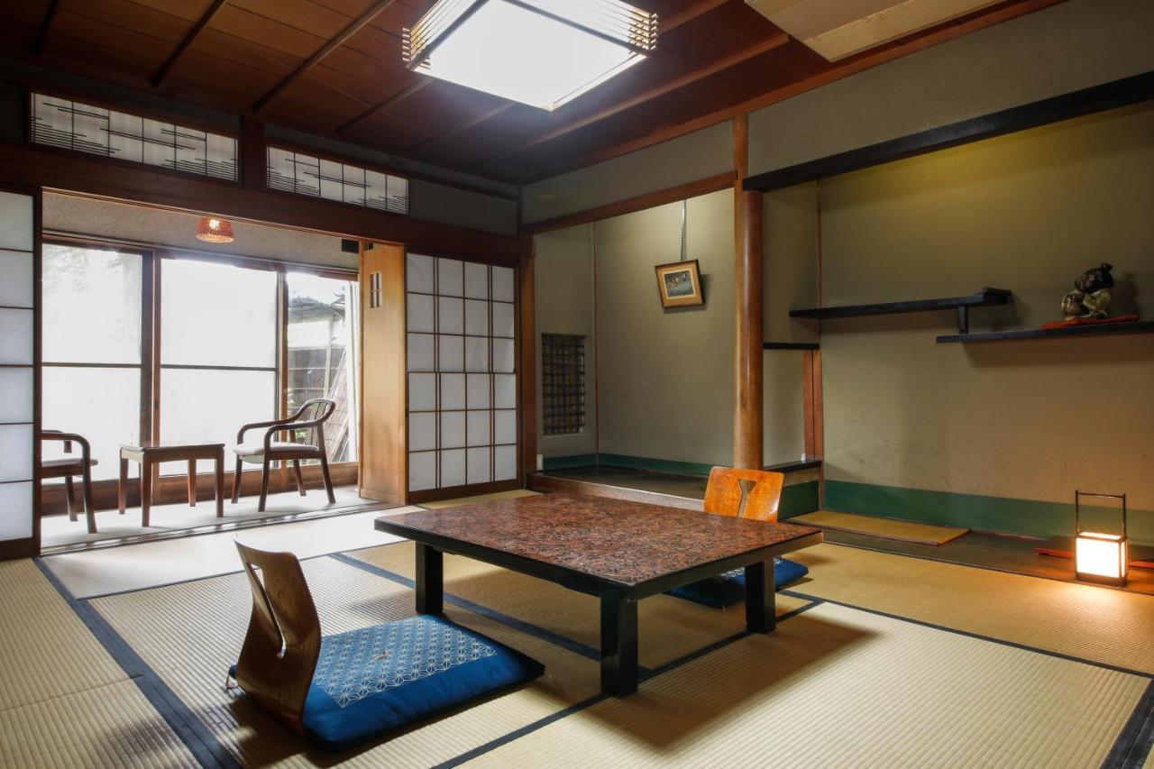 Japanese-Style Room