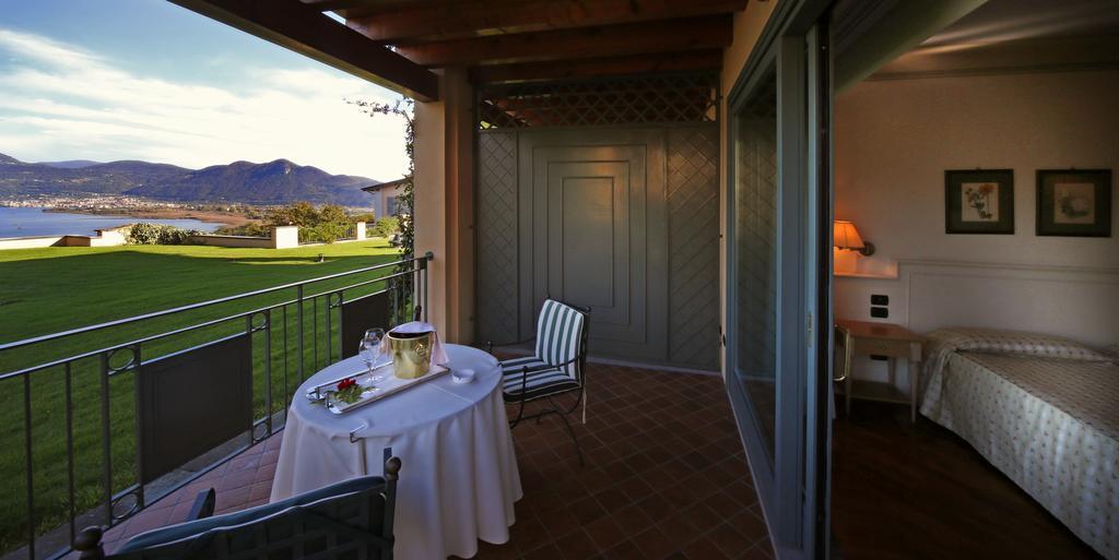 Chambre Double ou Lits Jumeaux avec Terrasse - Vue sur Lac