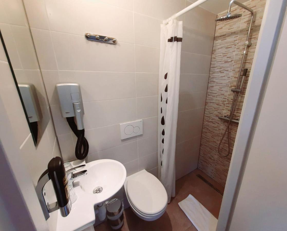 Small Double or Twin Room