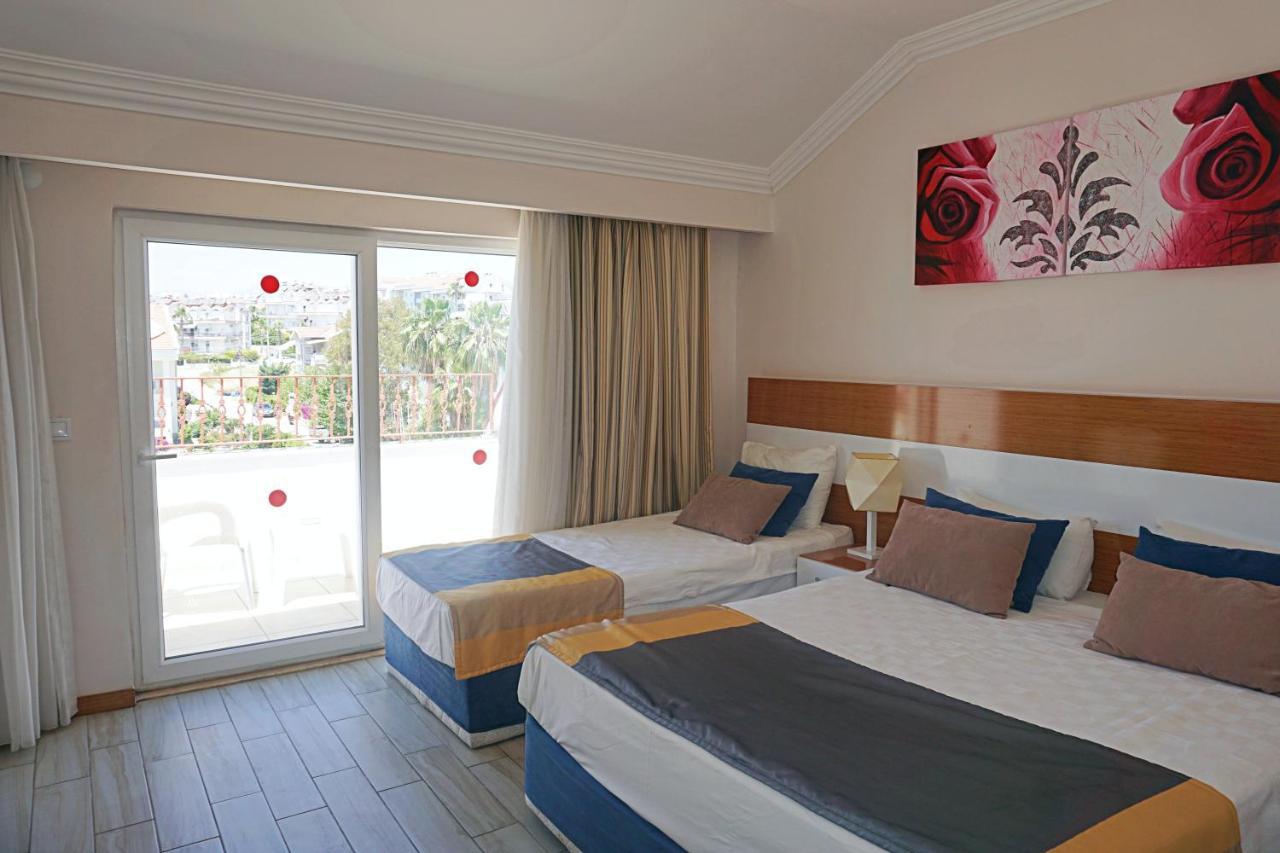 Doppelzimmer mit Poolblick
