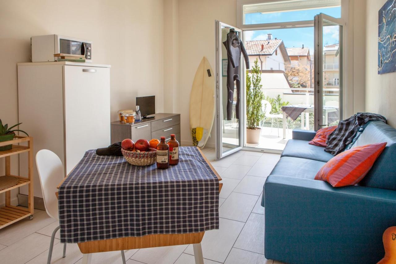Deluxe One-Bedroom Apartment Balcony