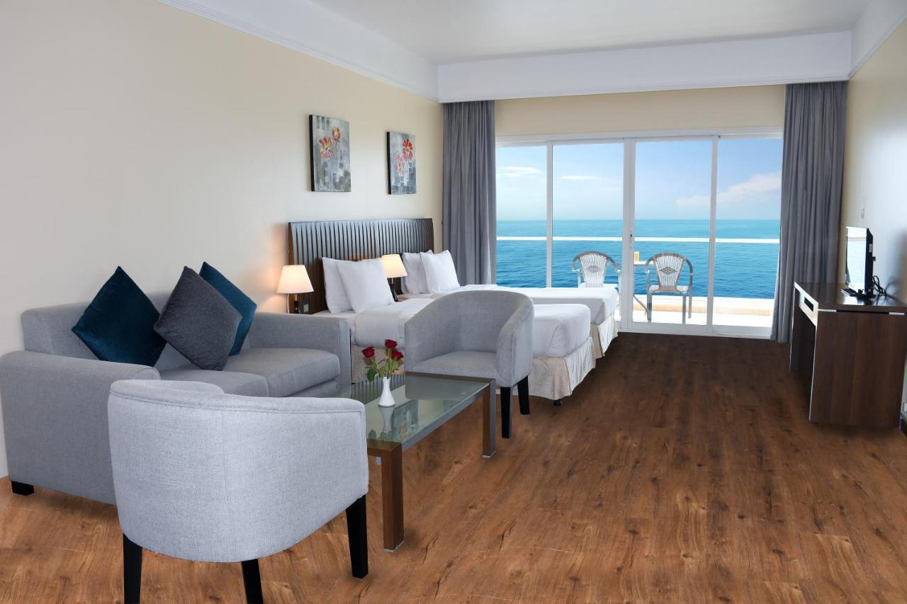 Deluxe Room Sea View Twin Bed Smoking