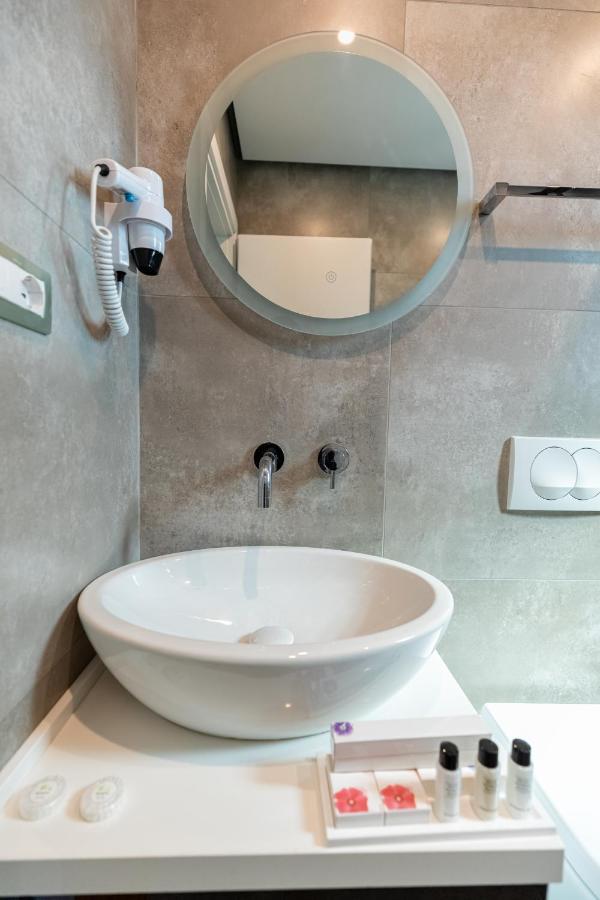 Double Room Mountain View