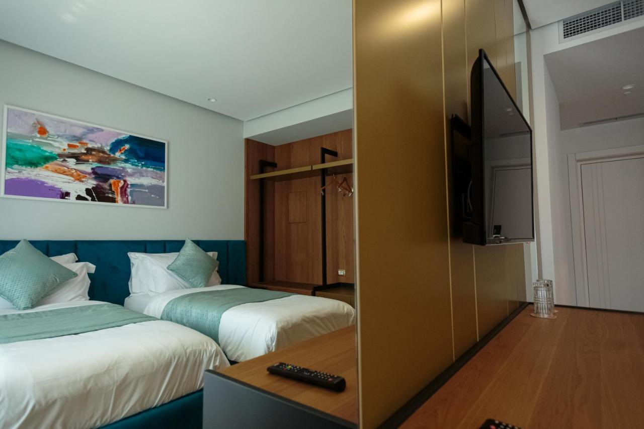 Double or Twin Room Mountain View