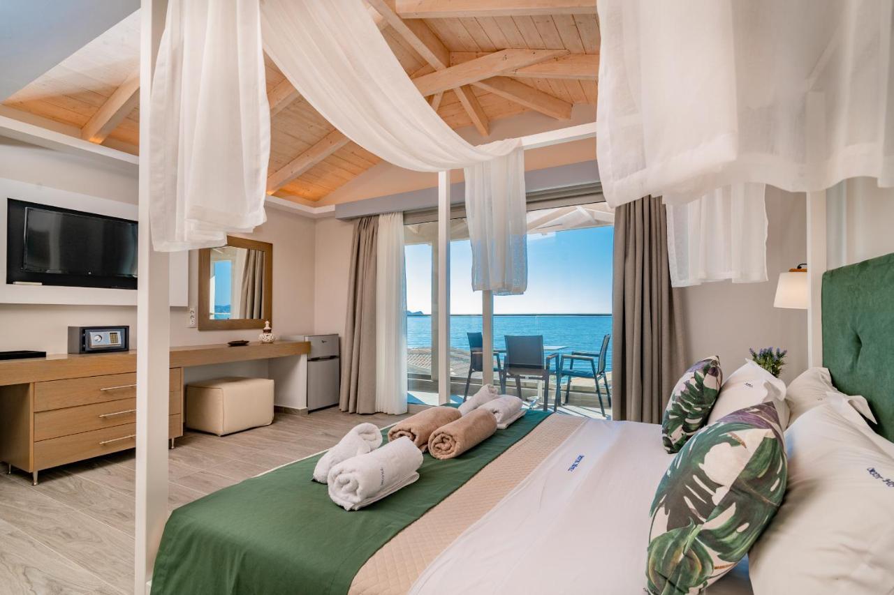 Zimmer mit Queensize-Bett und Meerblick