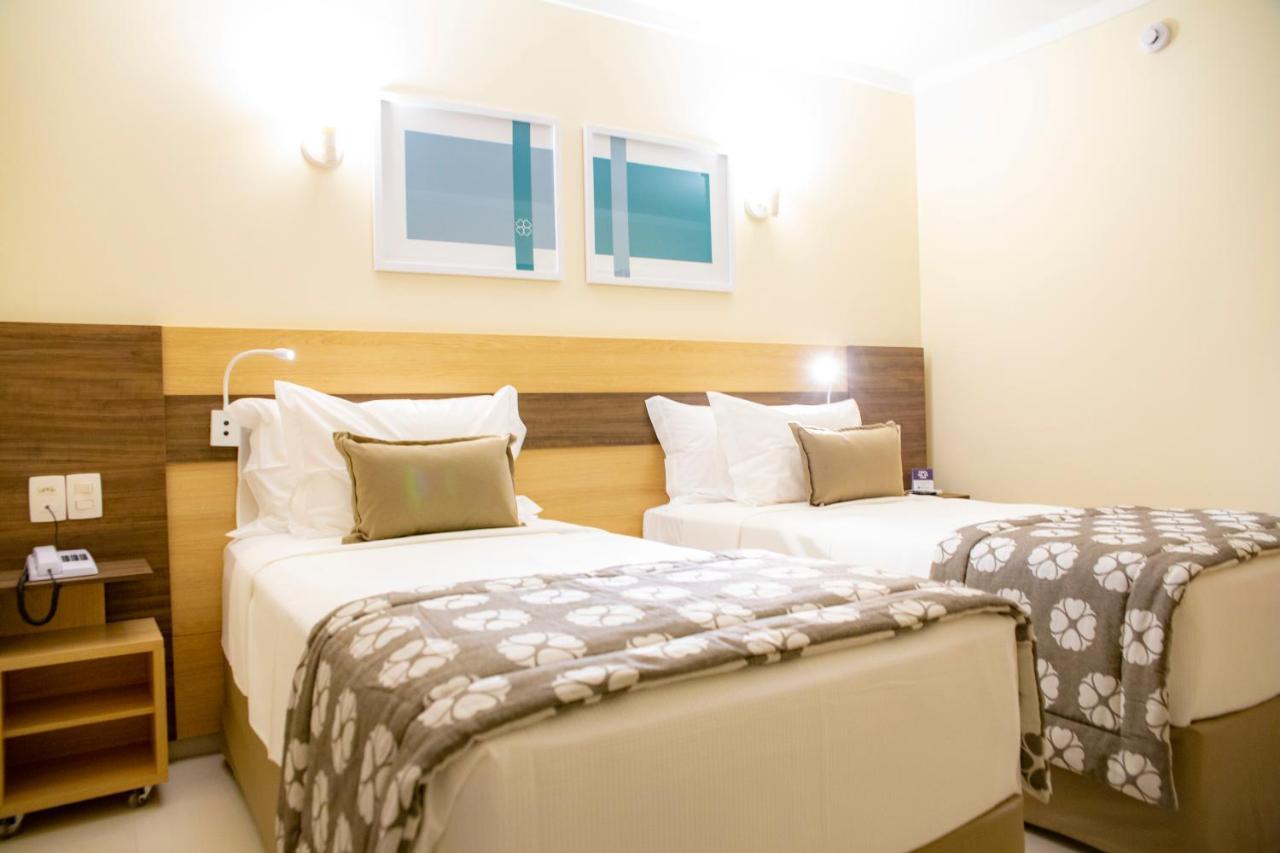 Quarto com 2 Camas de Solteiro - Acesso para Hóspedes com Mobilidade Reduzida