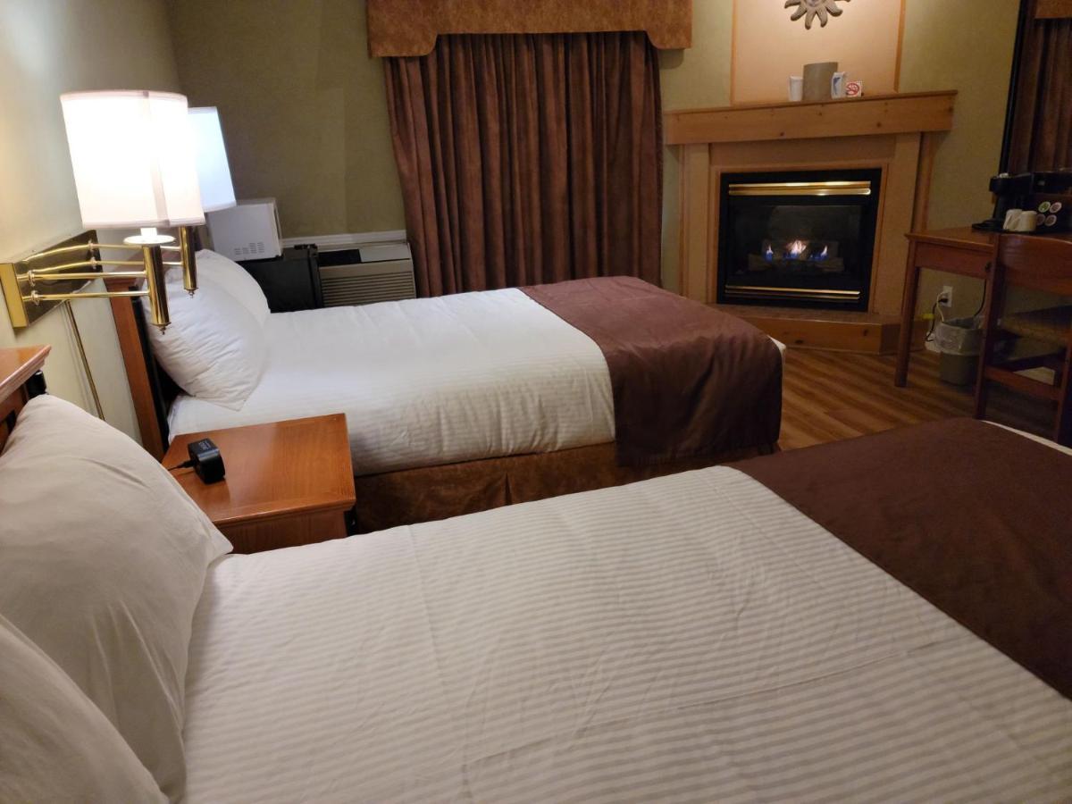 Quadruple Room Fireplace Non Smoking