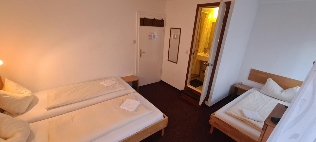 Standard Dreibettzimmer