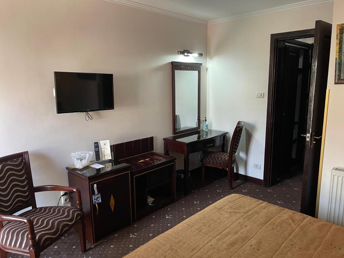 Two-Bedroom Family Suite