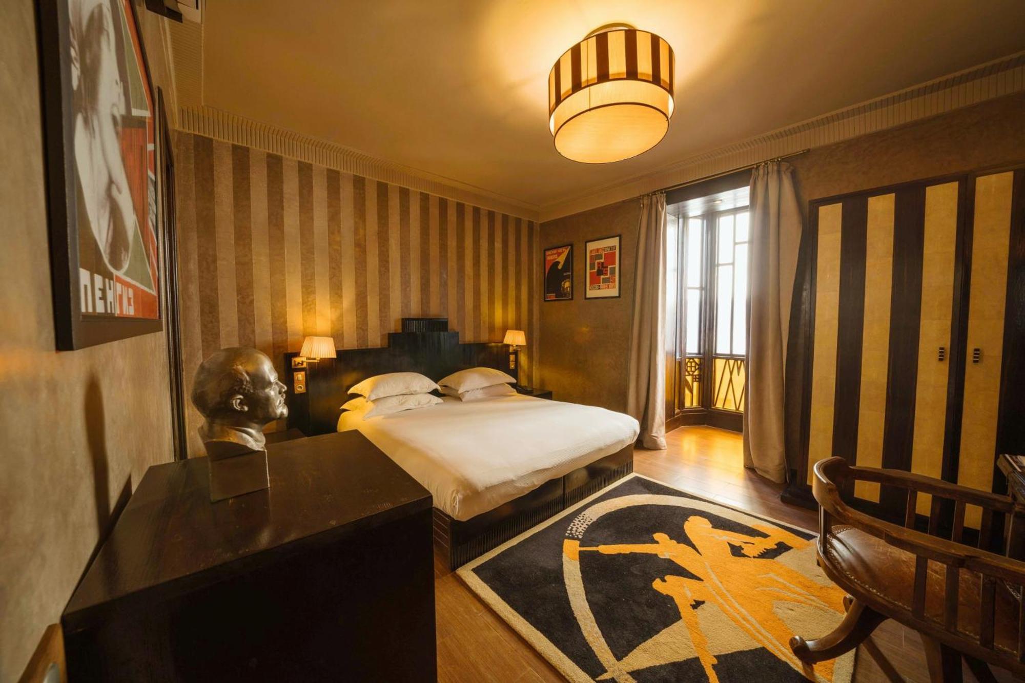 Deluxe Room,1589299125:JPEG