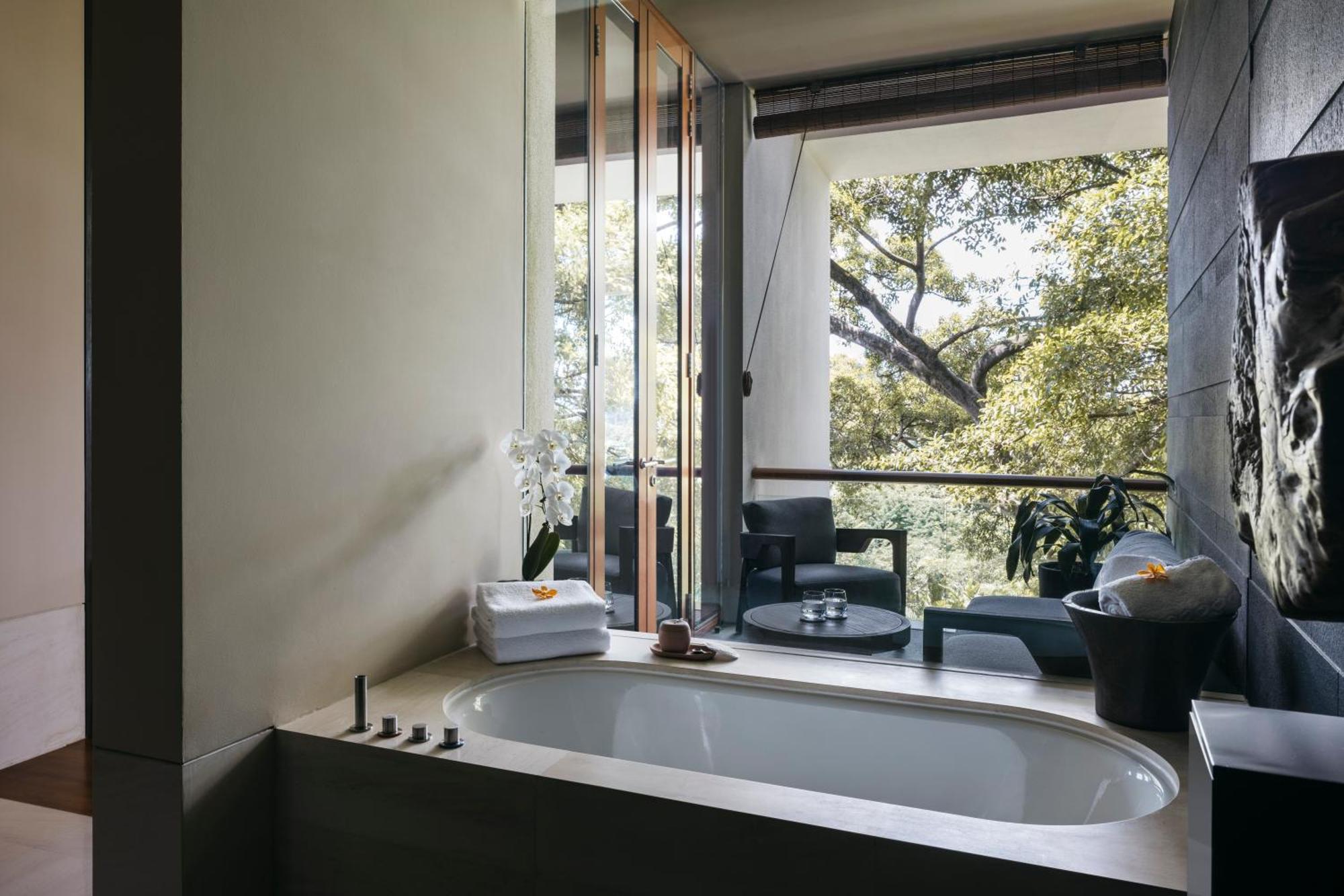 King Room Garden View