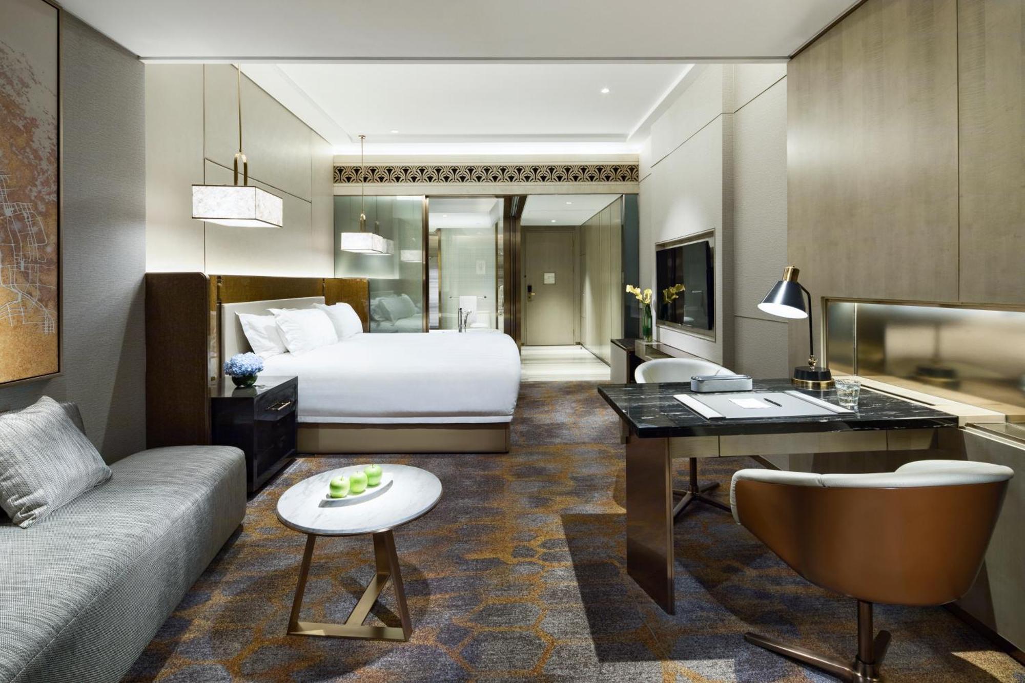 Executive Club King Room