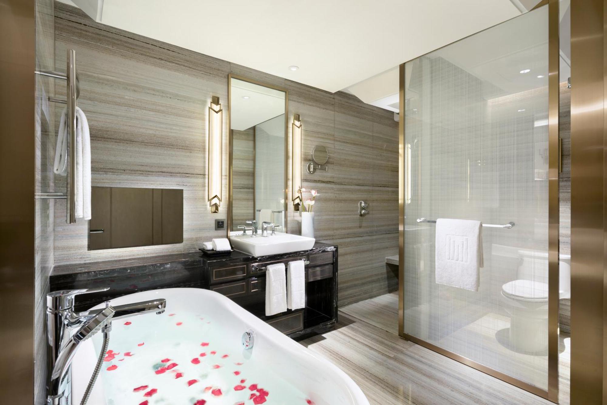 Executive Club King Room