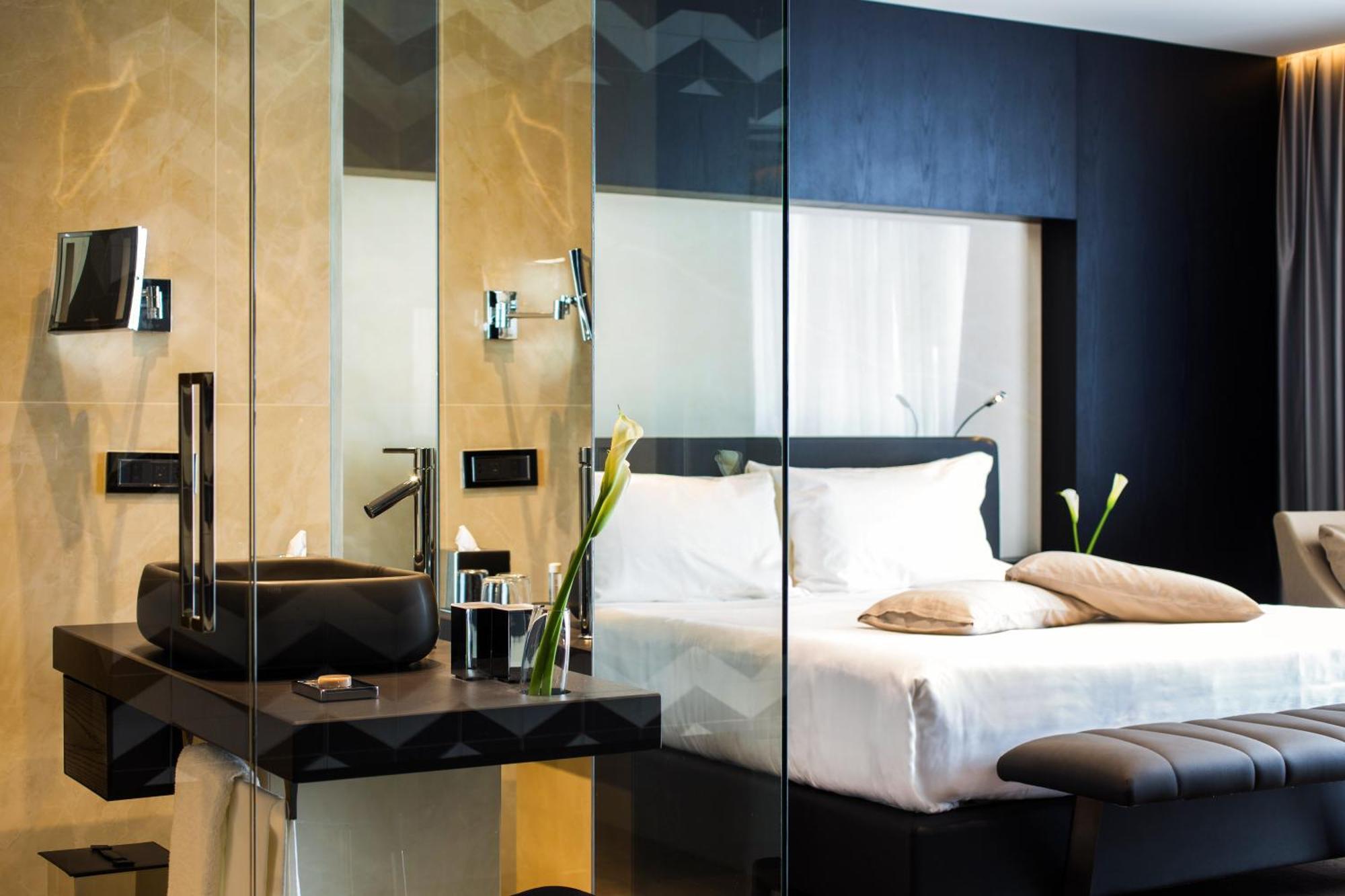 Deluxe Double Room City View