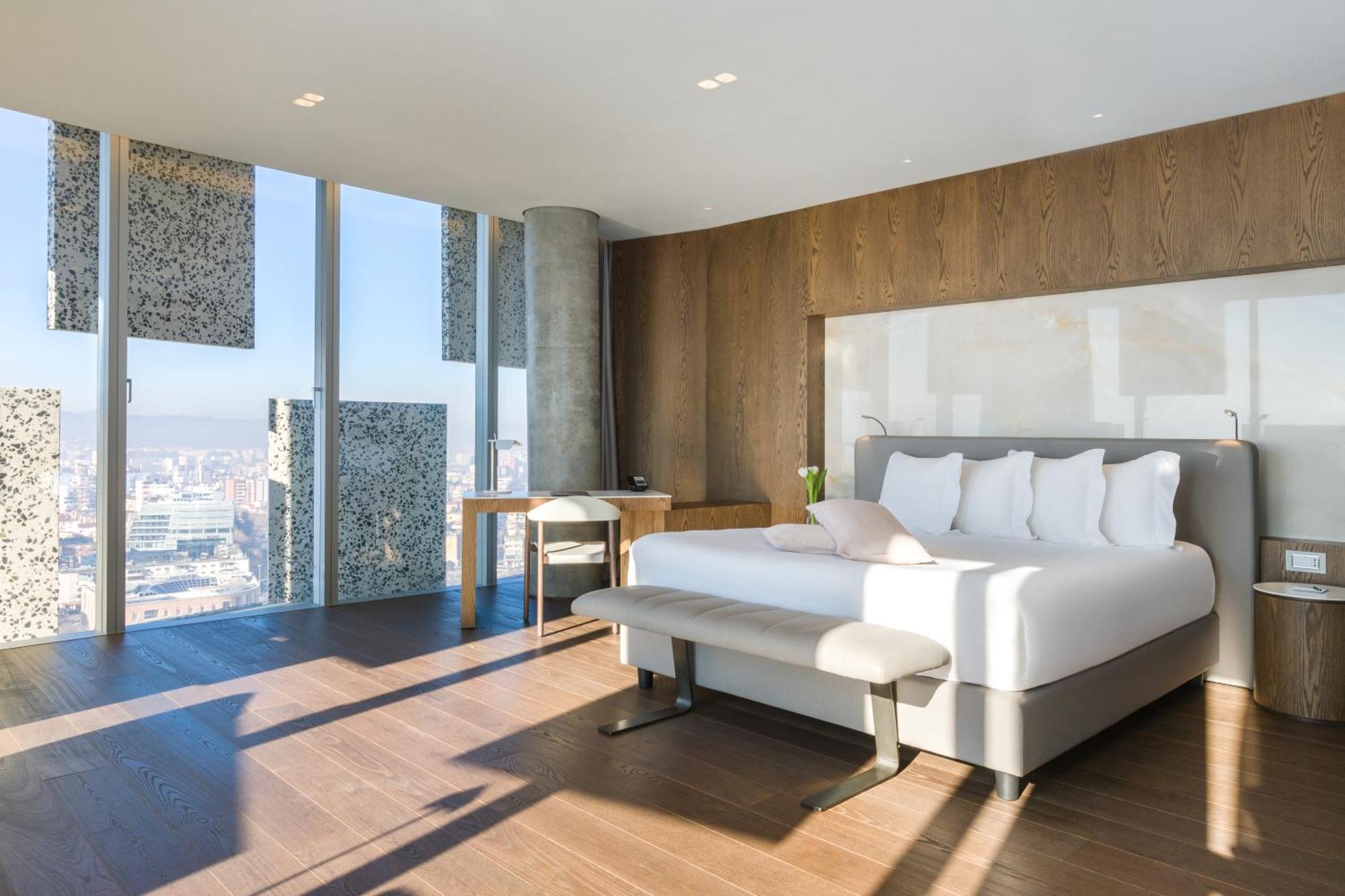Deluxe Double Room City View
