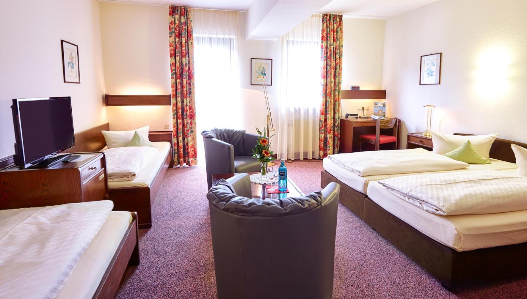 Quadruple Room,1219244935:JPEG