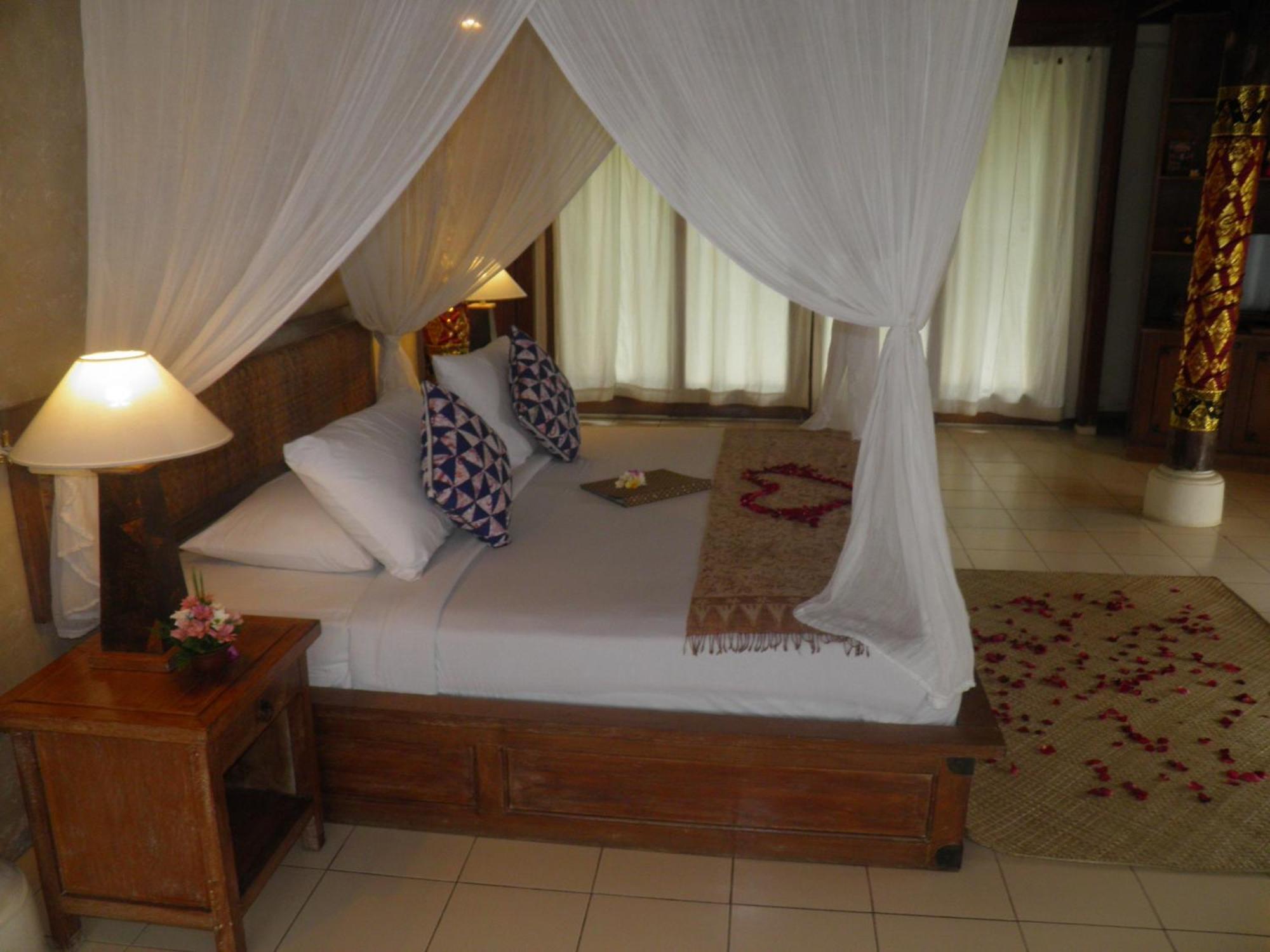 Deluxe One-Bedroom Villa