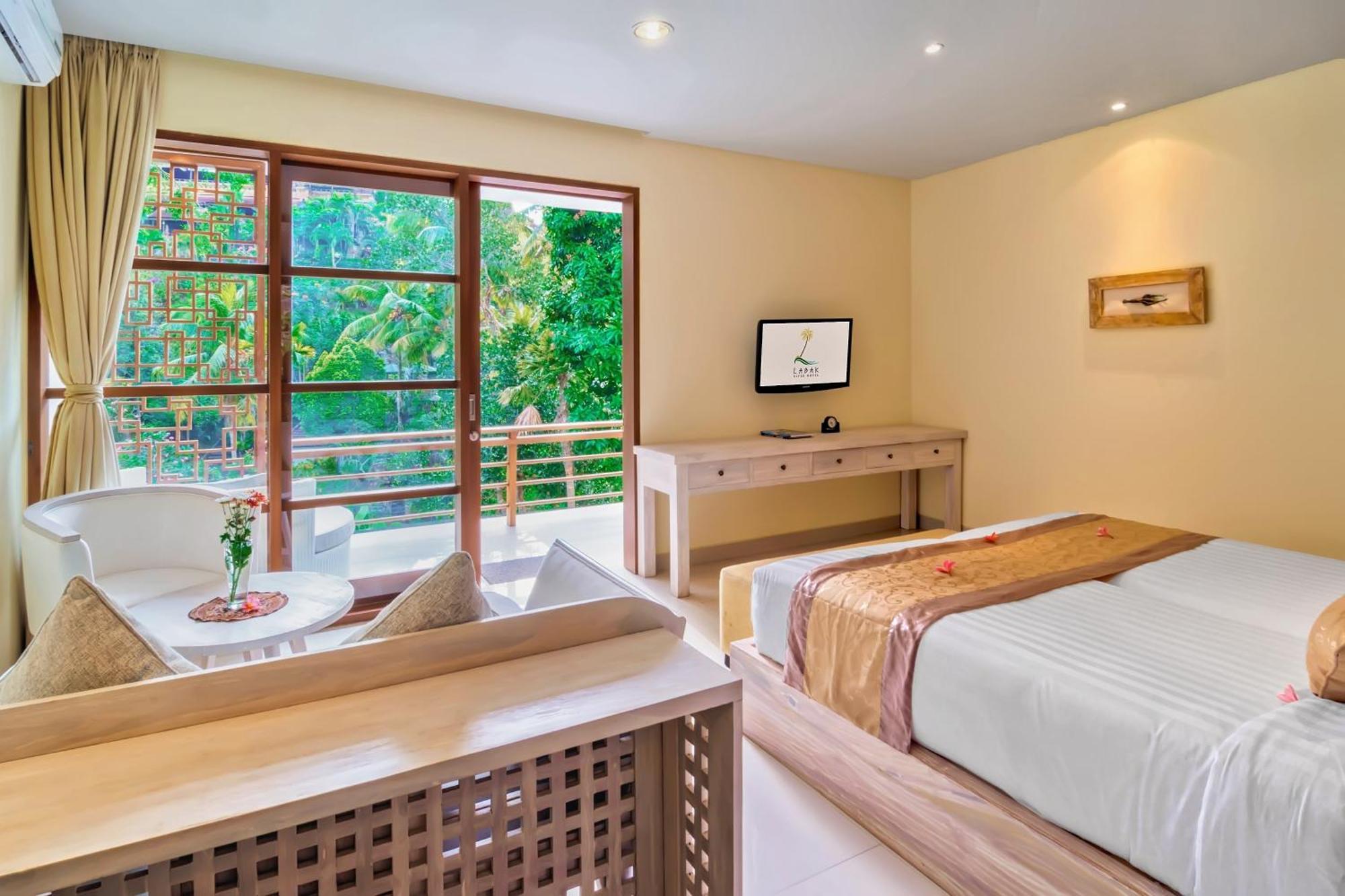 Deluxe Room River View