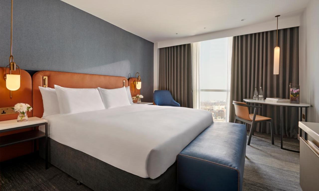 Chambre Lit King-Size - Vue sur Cherry Park