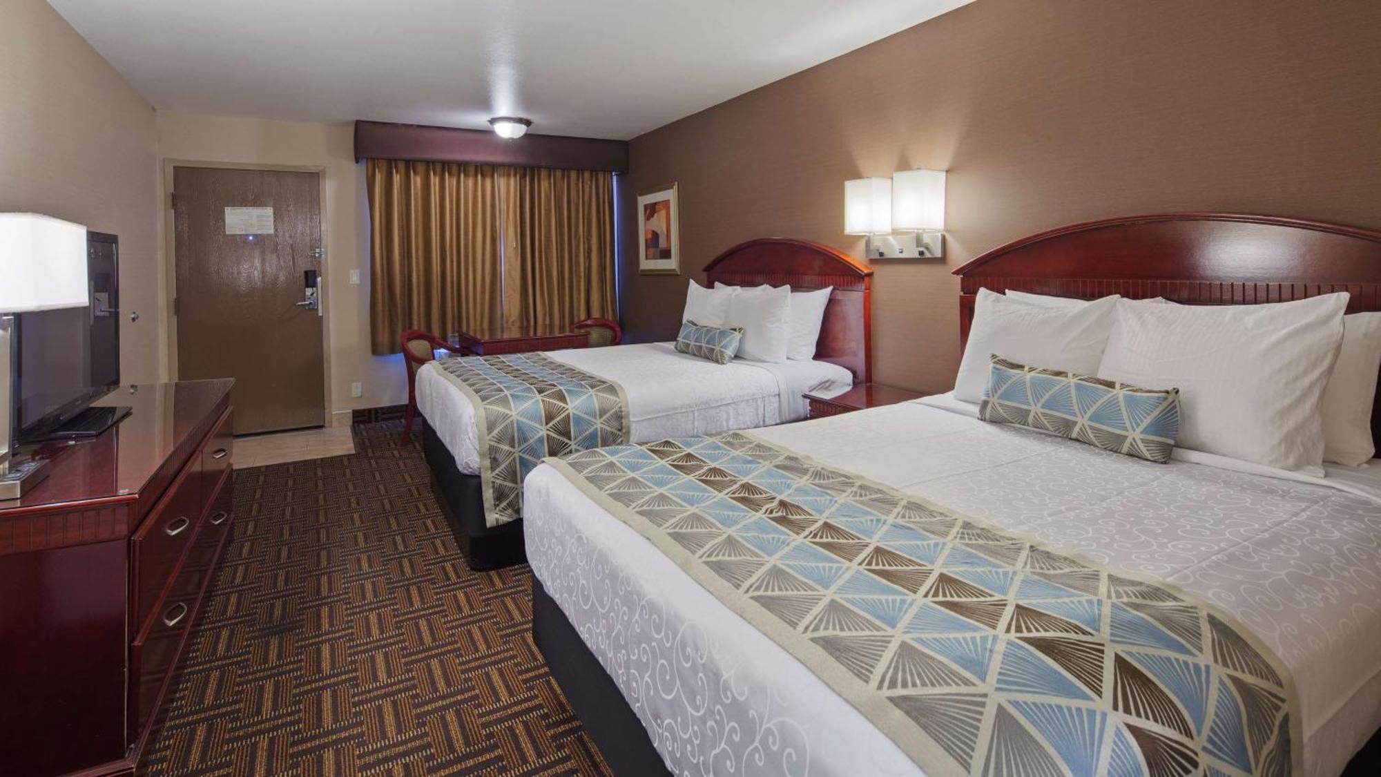 Double Room Two Double Beds Mobility Accessible or Non-Smoking