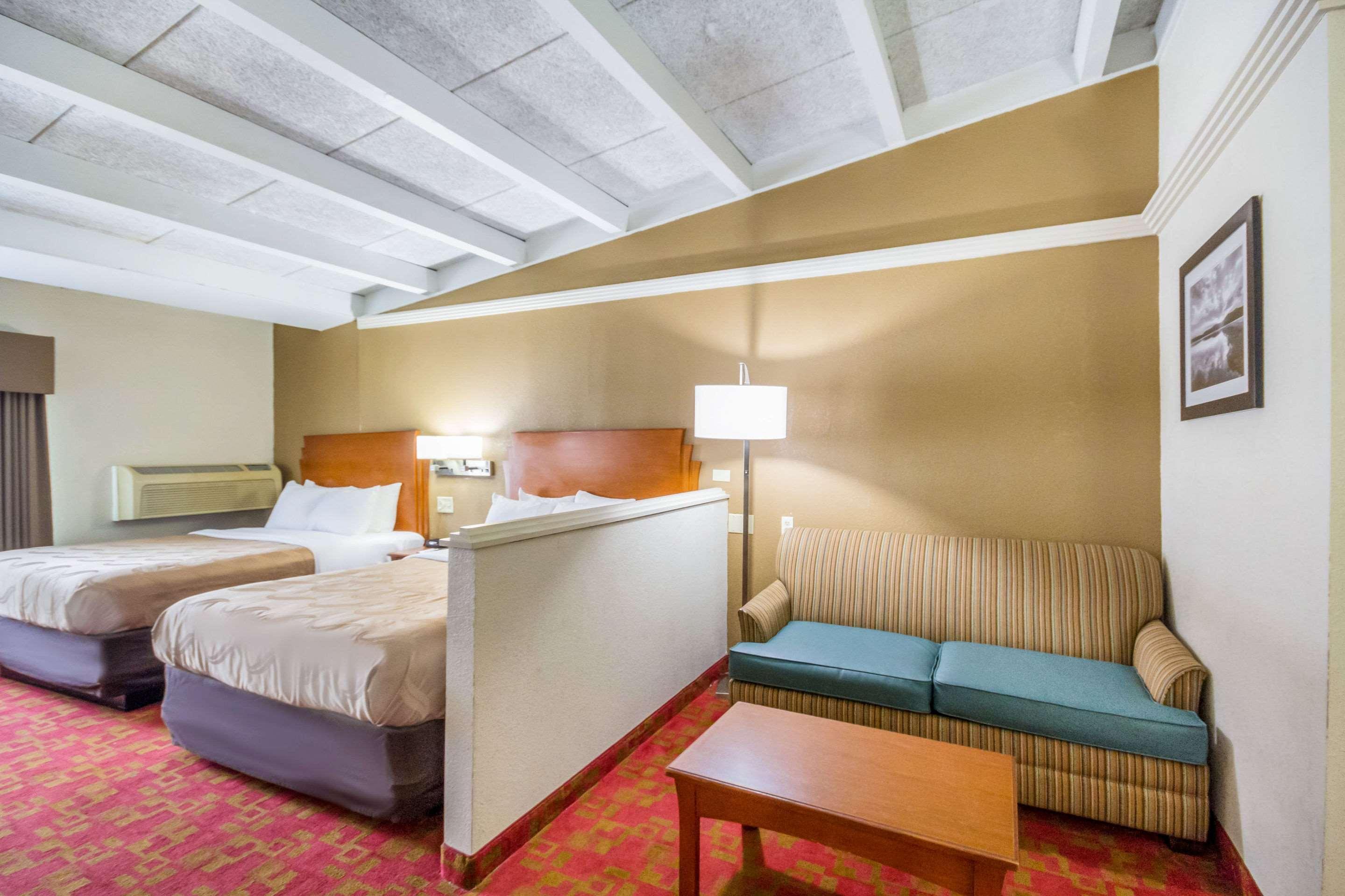 Queen Suite with Two Queen Beds and Sofa Bed - Non-Smoking