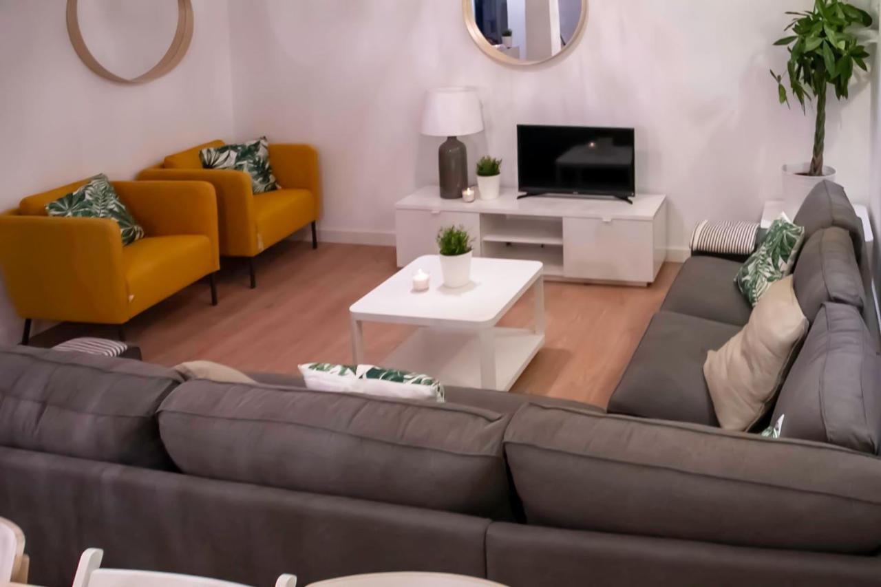 Double or Twin Room Private Bathroom