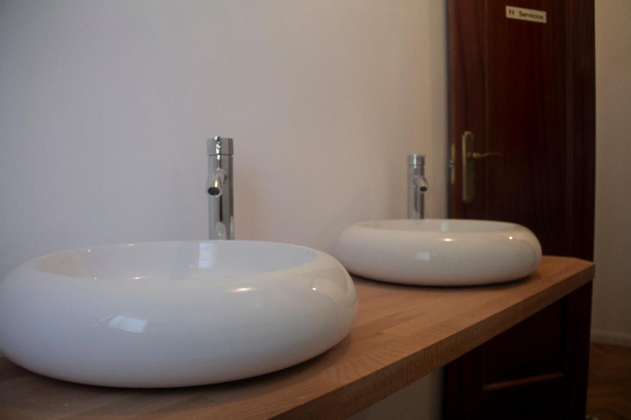 Single Room Private Bathroom