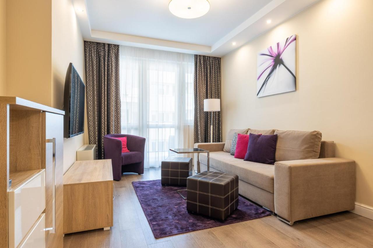 Apartamento Superior com Varanda