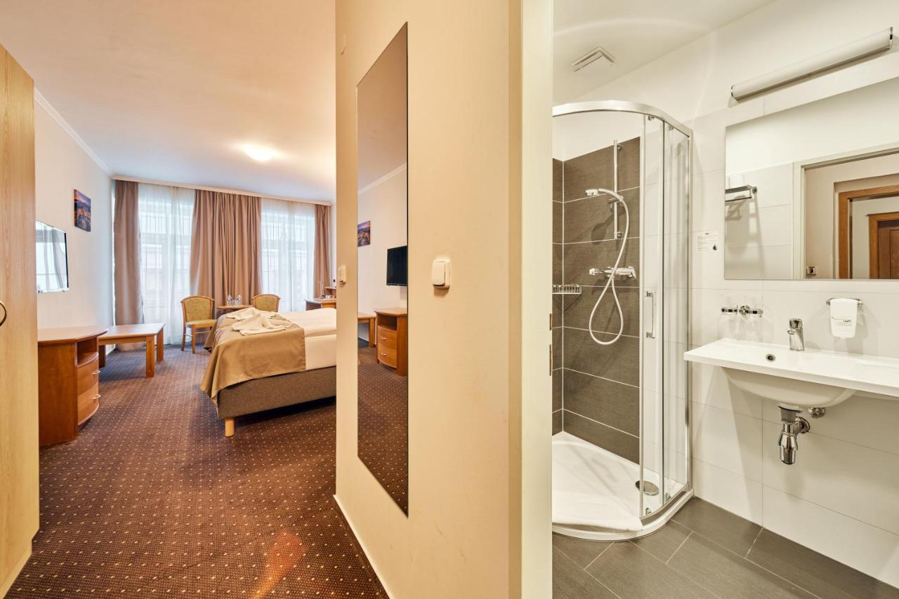 Superior Double Room Extra Bed