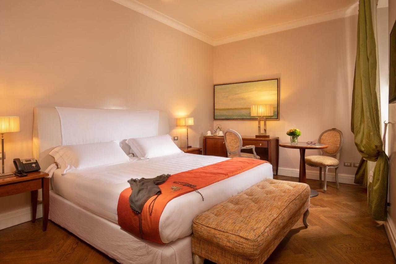 Double or Twin Room Annex Building Via del Corso 75