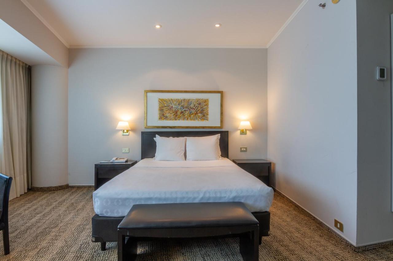 Classic Guest room 1 Queen City view
