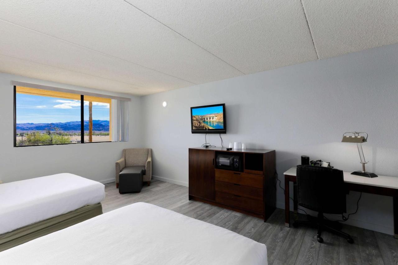 Deluxe Queen Room with Two Queen Beds - Non-Smoking
