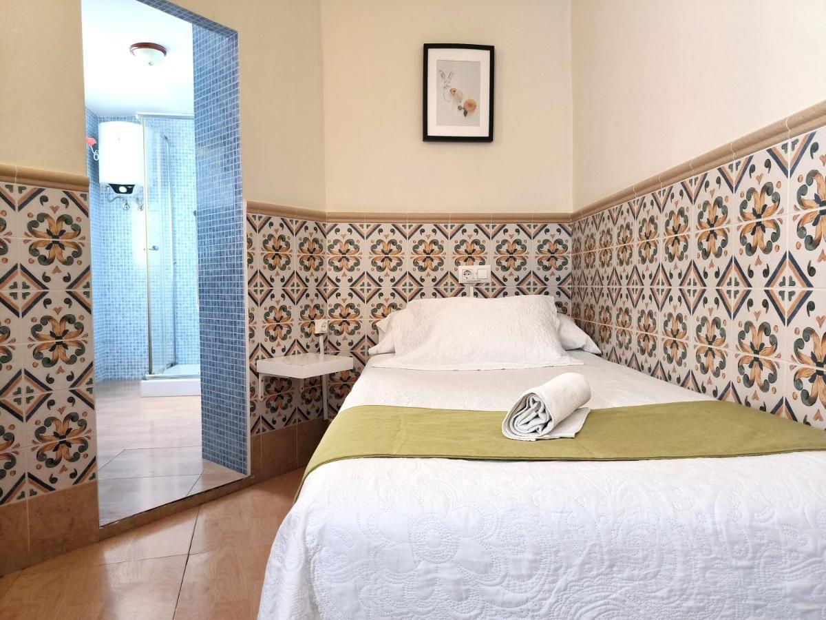Single Room Private Bathroom