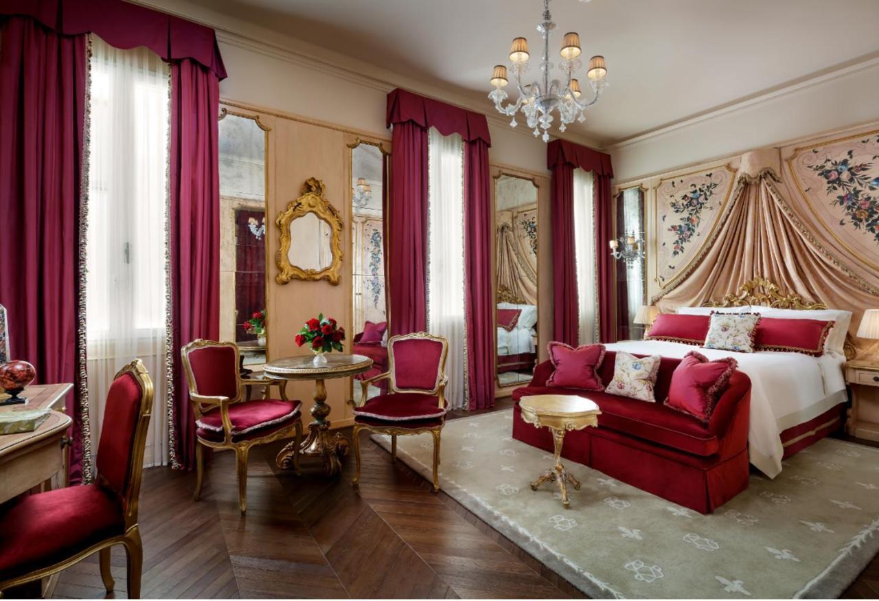 Habitación veneciana con 1 cama grande