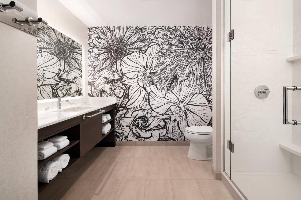2 Bedroom Suite