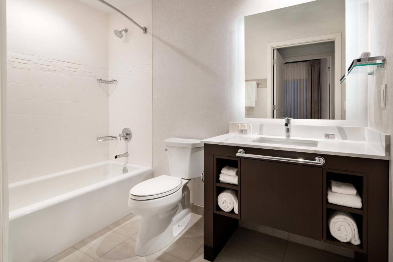2 Bedroom Suite