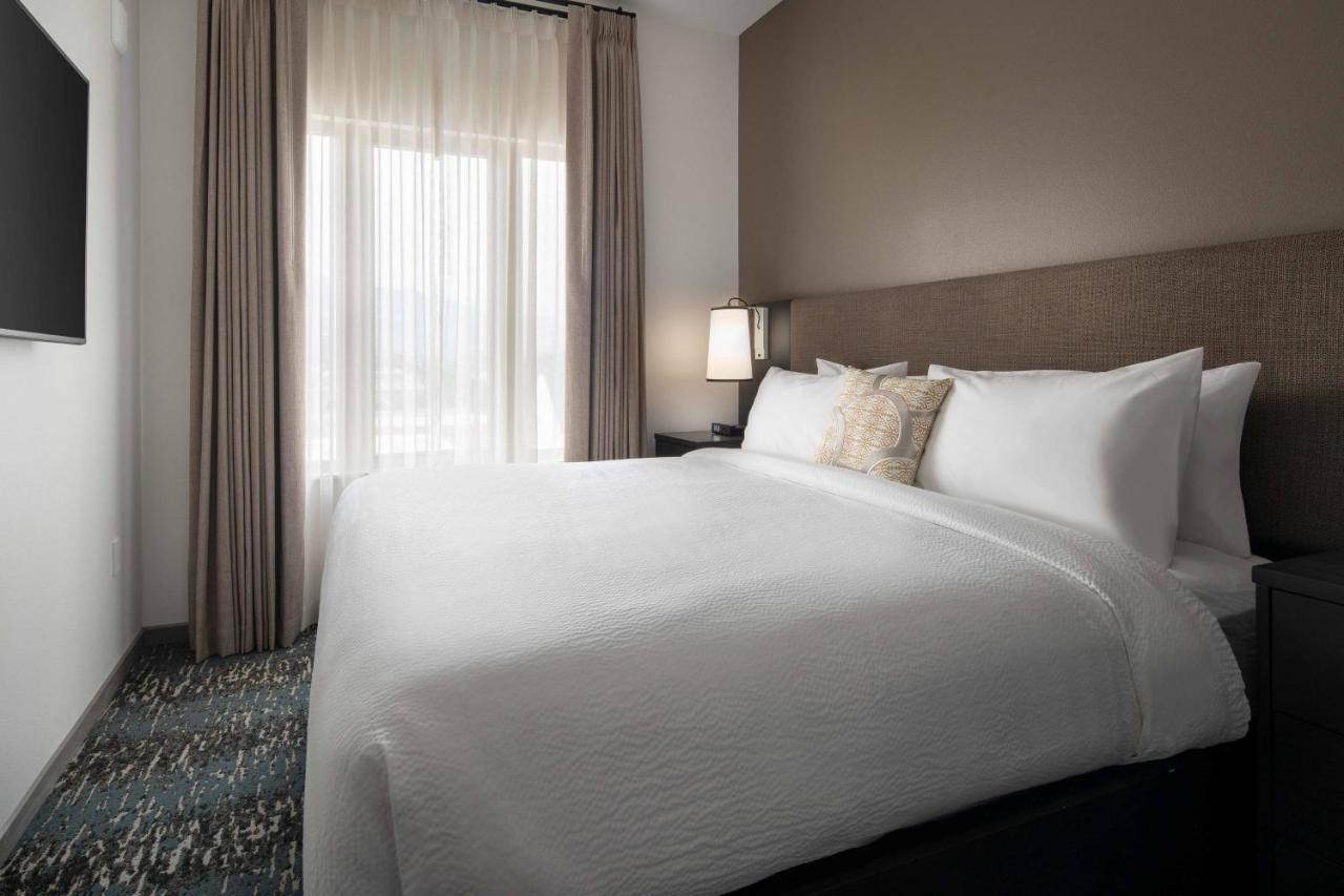 2 Bedroom Suite