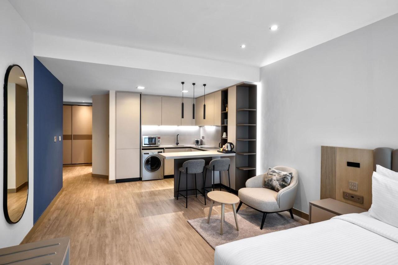 Deluxe Studio 2 Twin or Single Beds City View Includes Food & Beverage,1646342587:JPEG