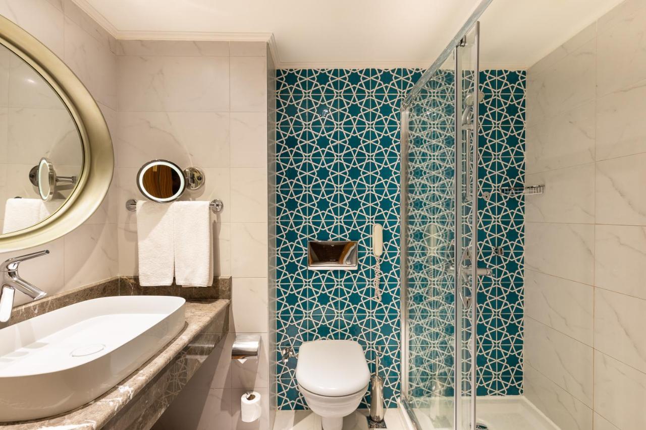 Standard Double or Twin Room French balcony Land view