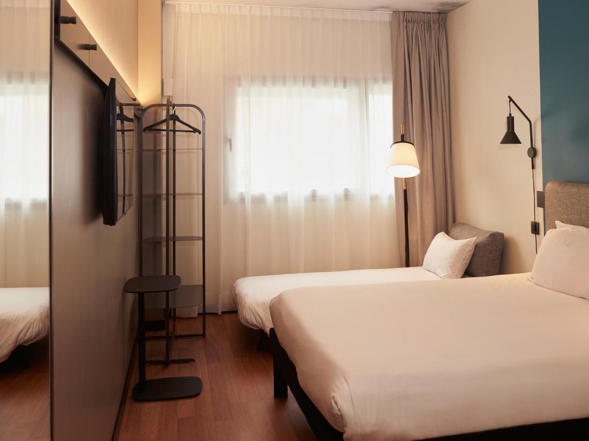 Camera Matrimoniale con Letto Supplementare