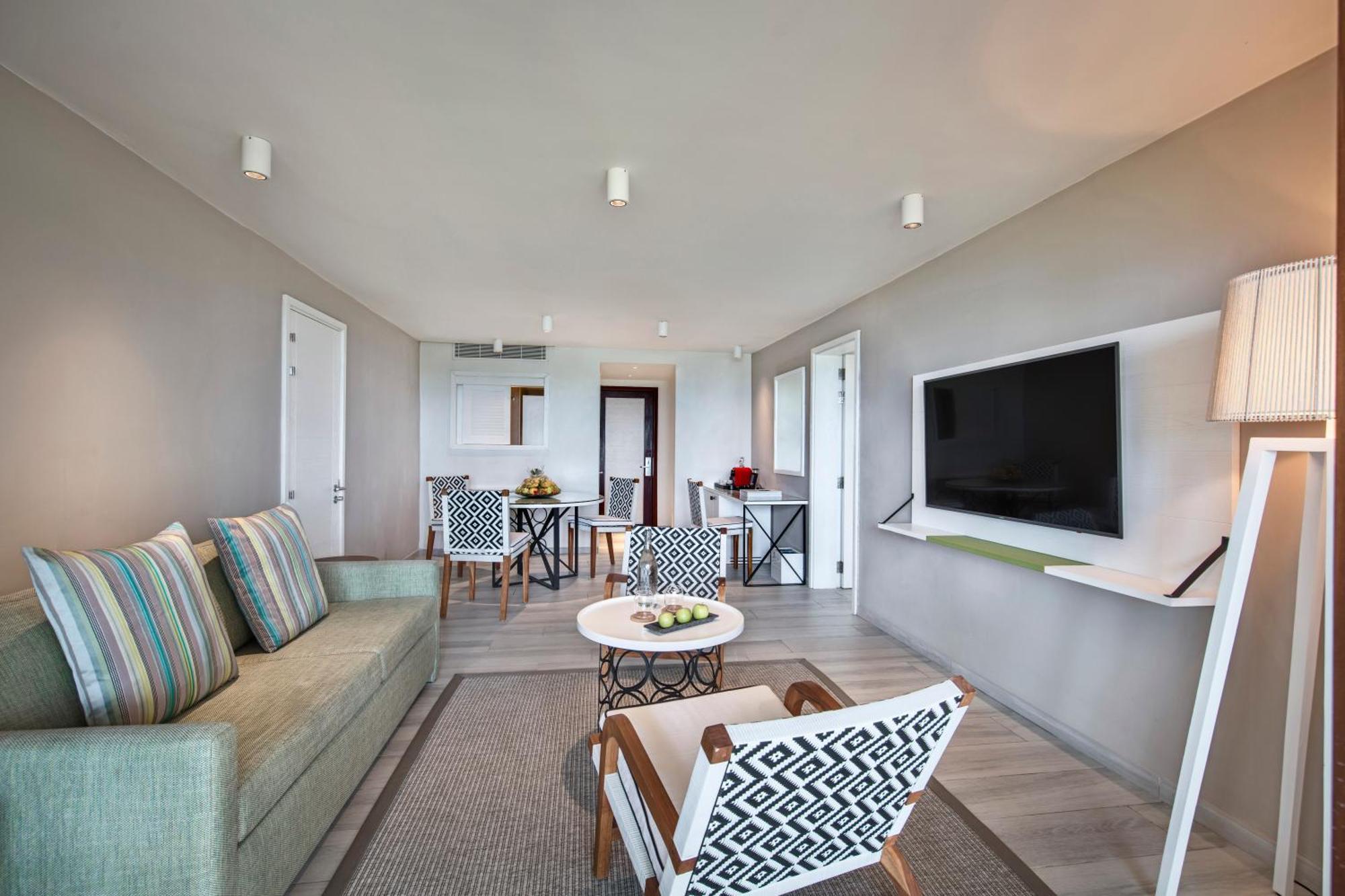 Deluxe Suite Sea View