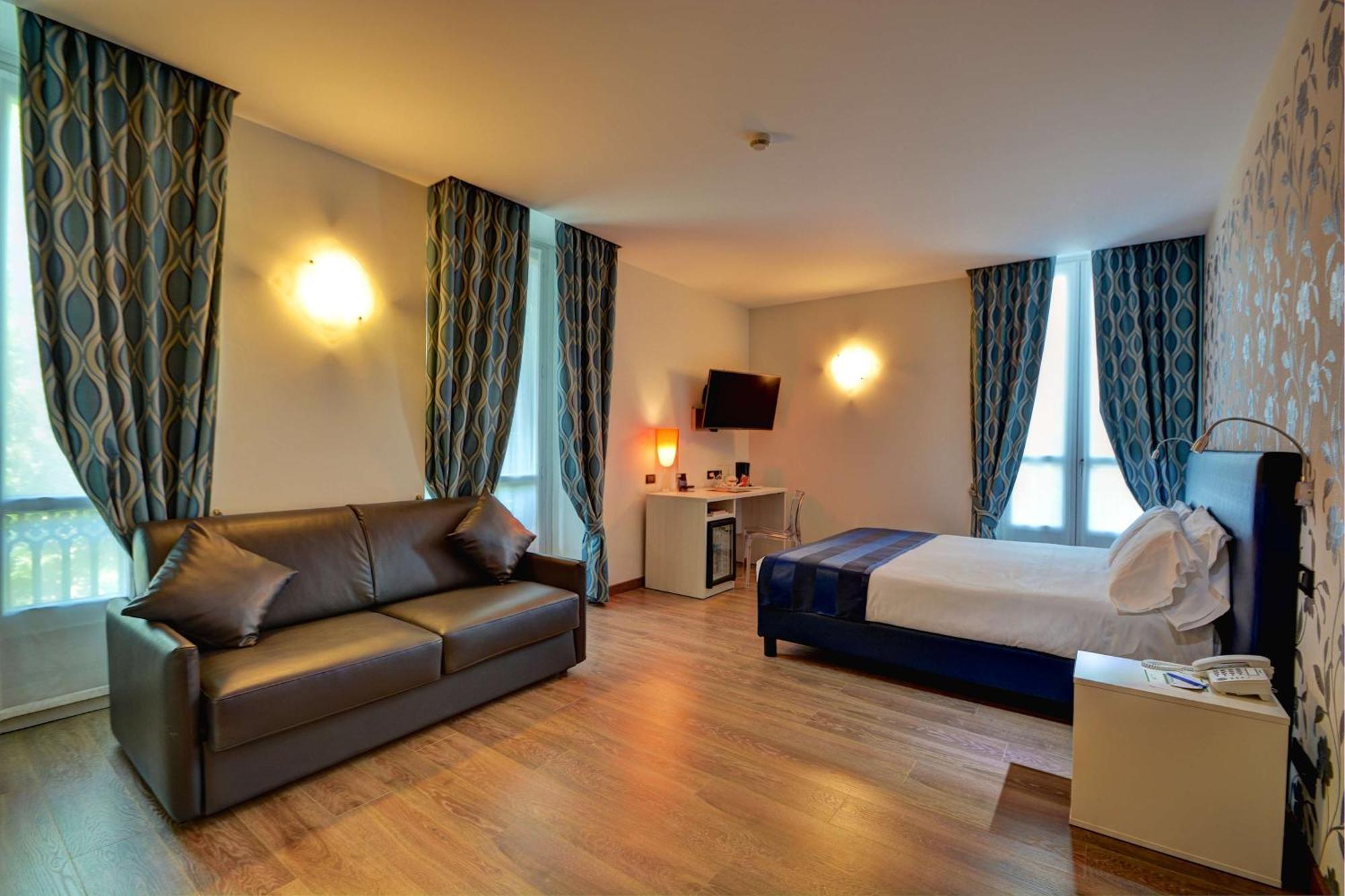 Family Queen Room