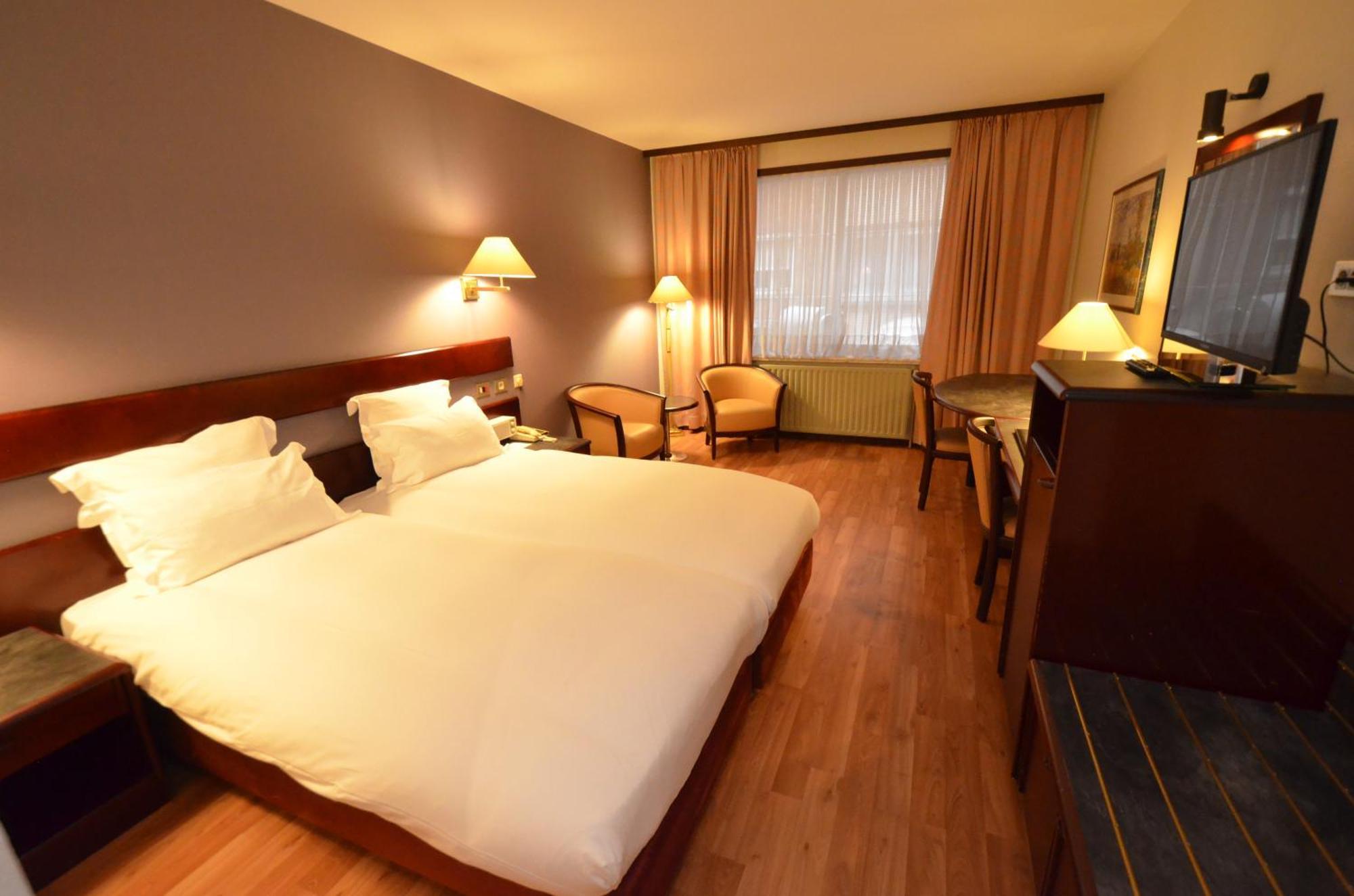 Superior Twin Room,1544402044:JPEG