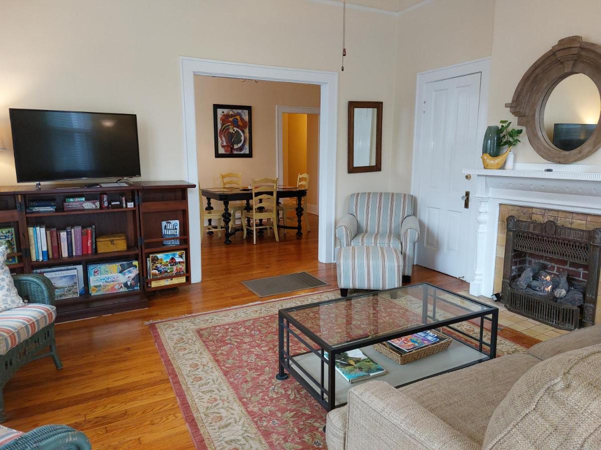 One-Bedroom Cottage,1466062697:JPEG