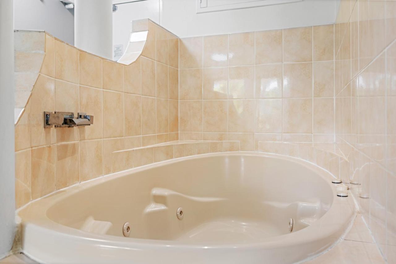Superior Double Room Spa Bath,1499057008:JPEG
