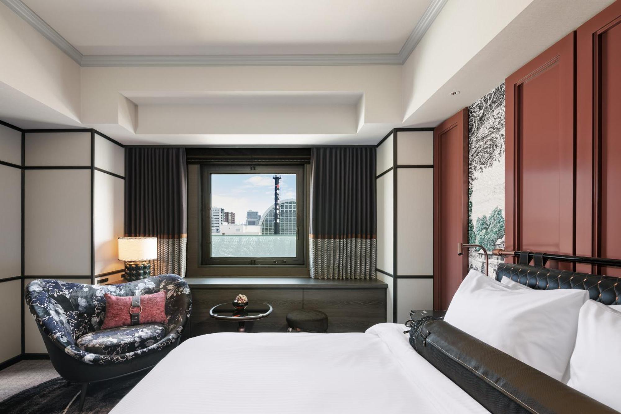 Superior Room One King Bed Heritage View