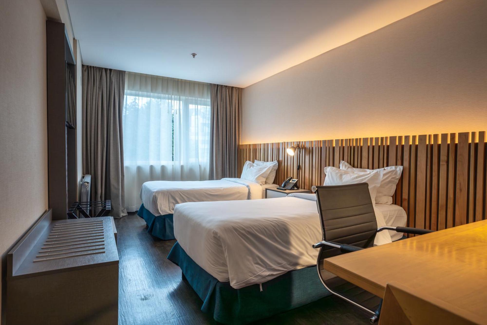 Twin Room City View