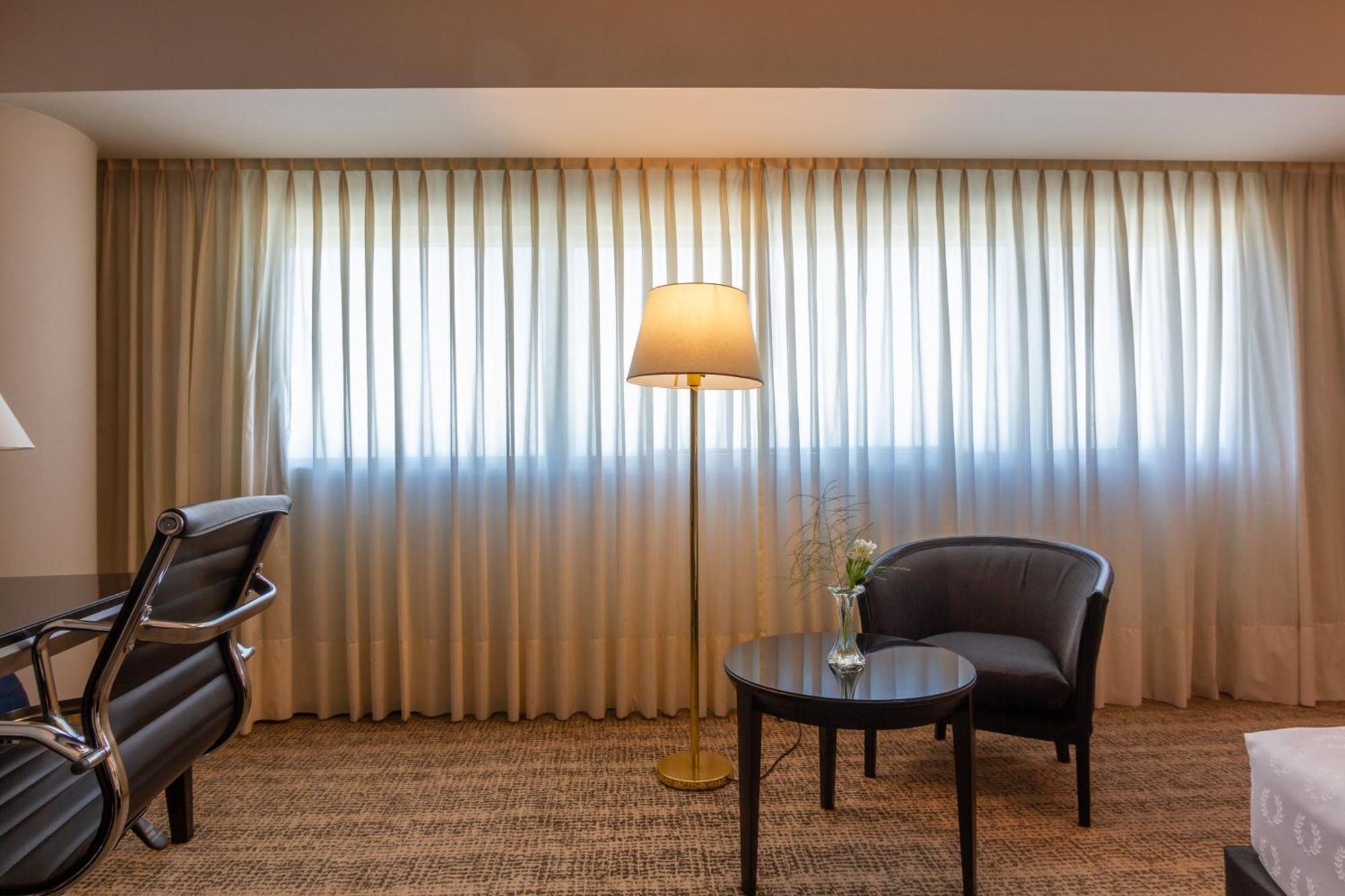 Deluxe Guest room 1 King