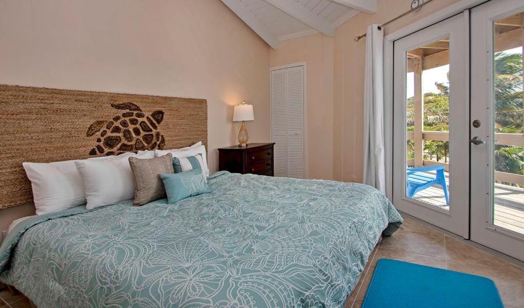 King Room Lagoon & Ocean Views